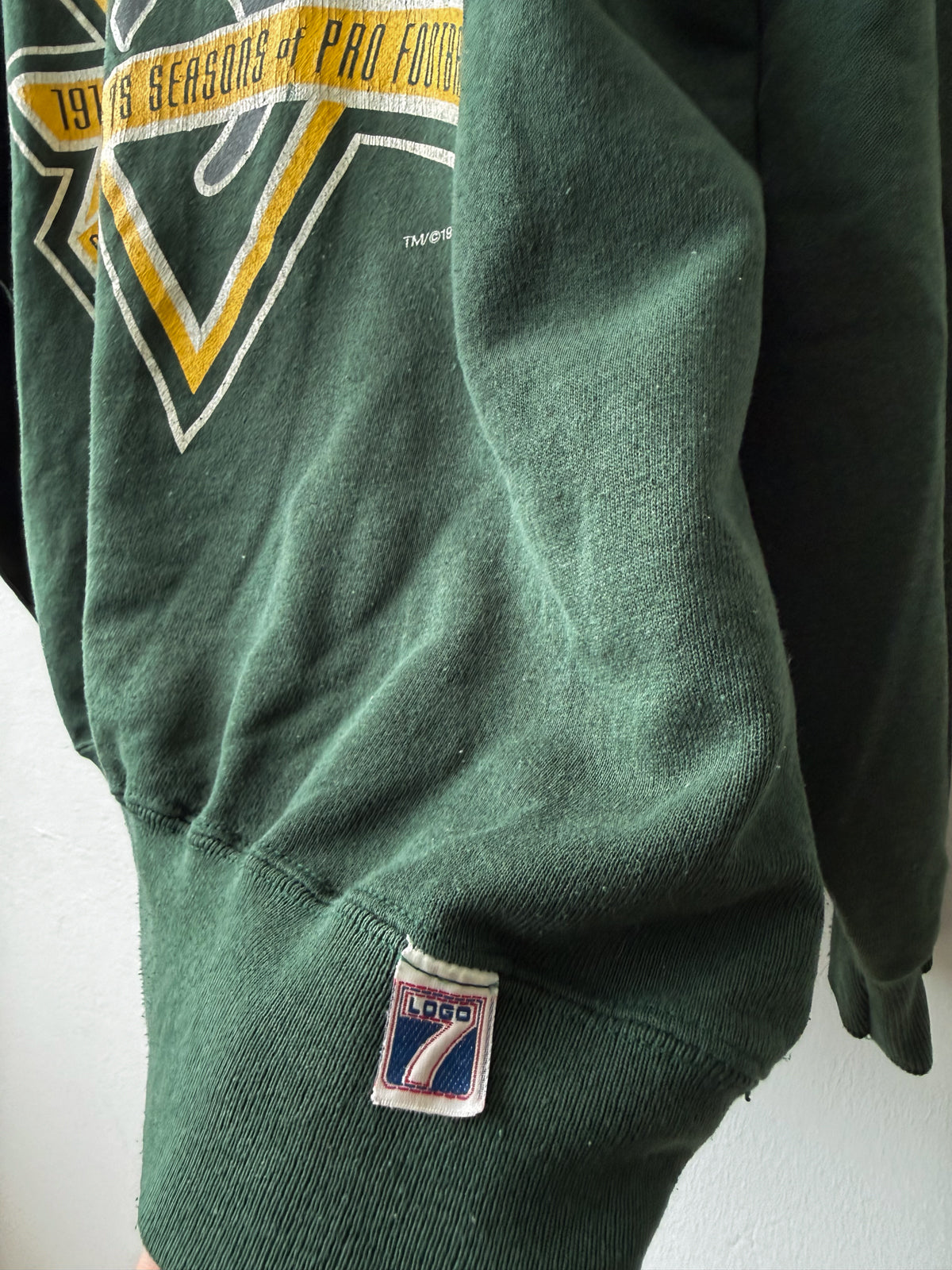 Green Bay Packers Sweatshirt (M) - från Logo 7 (1993)